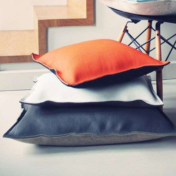 Environmentally friendly and harmless, skin friendly texture, waterproof and stain resistant, easy to maintain